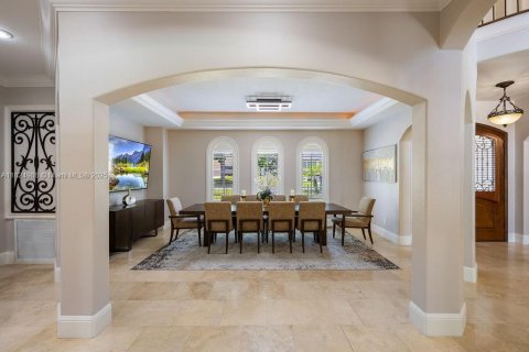 House in Winter Park, Florida 5 bedrooms, 676.14 sq.m. № 1802655 - photo 14