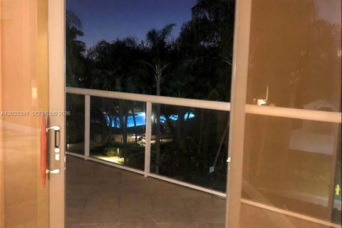 Copropriété à vendre à Aventura, Floride: 2 chambres № 2248508 - photo 18