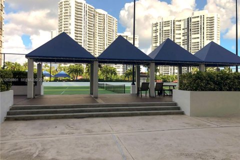 Copropriété à vendre à Aventura, Floride: 2 chambres № 2248508 - photo 5