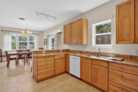 Casa en venta en Haines City, Florida, 3 dormitorios, 187.85 m2 № 1899190 - foto 9