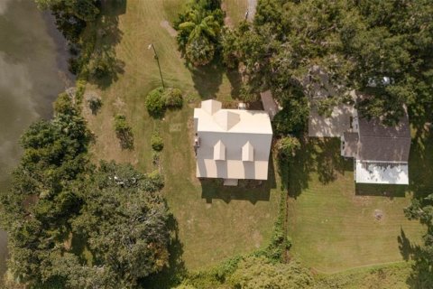 Casa en venta en Haines City, Florida, 3 dormitorios, 187.85 m2 № 1899190 - foto 1