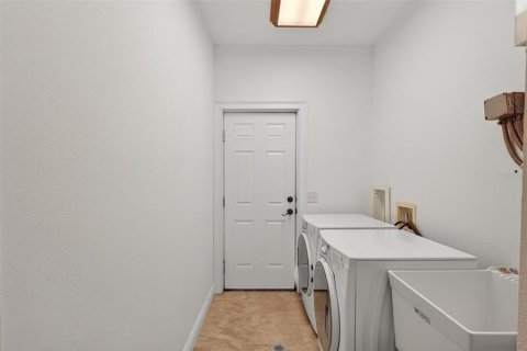 Casa en venta en Haines City, Florida, 3 dormitorios, 187.85 m2 № 1899190 - foto 24