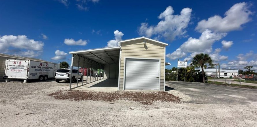 Propiedad comercial en Englewood, Florida № 2097725