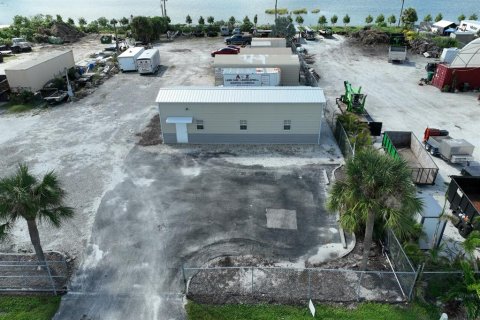 Propiedad comercial en alquiler en Englewood, Florida № 2097725 - foto 16