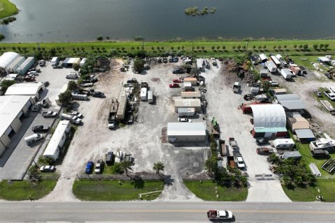 Propiedad comercial en alquiler en Englewood, Florida № 2097725 - foto 22