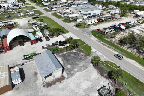 Propiedad comercial en alquiler en Englewood, Florida № 2097725 - foto 14