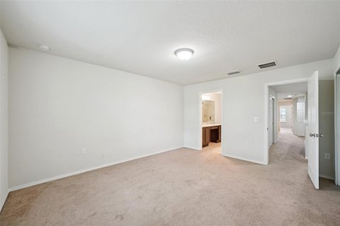 Townhouse in Tampa, Florida 2 bedrooms, 147.9 sq.m. № 2384307 - photo 28