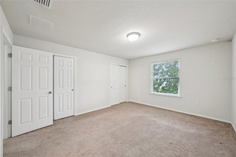 Townhouse in Tampa, Florida 2 bedrooms, 147.9 sq.m. № 2384307 - photo 30