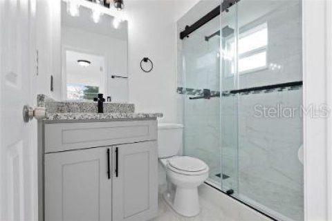 Villa ou maison à vendre à Kissimmee, Floride: 2 chambres, 82.59 m2 № 1775487 - photo 26