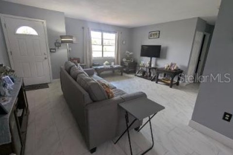 Villa ou maison à vendre à Kissimmee, Floride: 2 chambres, 82.59 m2 № 1775487 - photo 7
