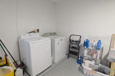 Villa ou maison à vendre à Kissimmee, Floride: 2 chambres, 82.59 m2 № 1775487 - photo 30