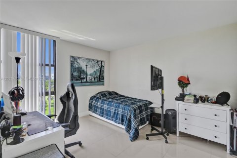 Condominio en venta en Aventura, Florida, 2 dormitorios, 121.98 m2 № 2083988 - foto 12