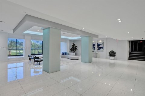 Condominio en venta en Aventura, Florida, 2 dormitorios, 121.98 m2 № 2083988 - foto 26