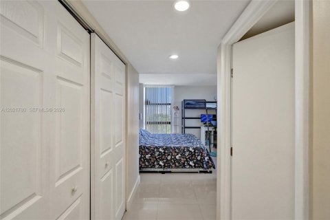 Condominio en venta en Aventura, Florida, 2 dormitorios, 121.98 m2 № 2083988 - foto 21