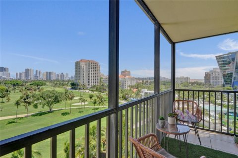 Condominio en Aventura, Florida, 2 dormitorios  № 2083988