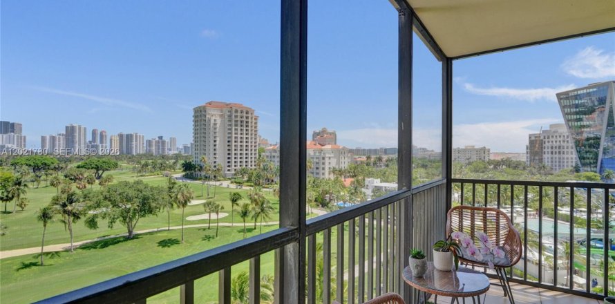 Condominio en Aventura, Florida, 2 dormitorios  № 2083988