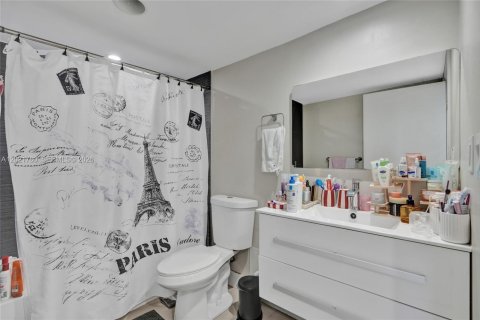 Condominio en venta en Aventura, Florida, 2 dormitorios, 121.98 m2 № 2083988 - foto 13