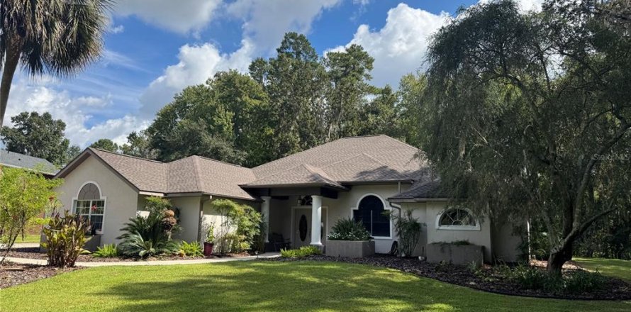 Casa en Ocala, Florida 4 dormitorios, 243.03 m2 № 2414108