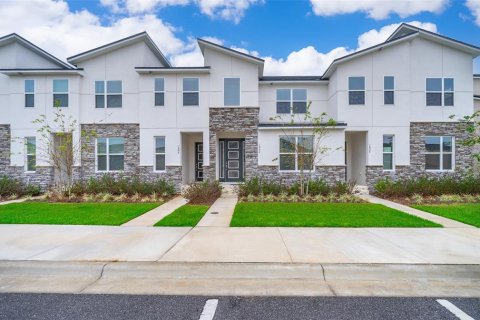 Adosado en venta en Kissimmee, Florida, 4 dormitorios, 194.17 m2 № 847642 - foto 1