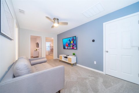 Adosado en venta en Kissimmee, Florida, 4 dormitorios, 194.17 m2 № 847642 - foto 10