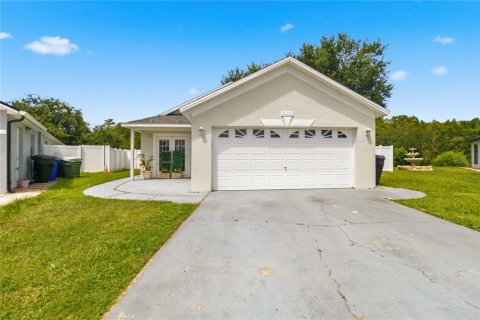 Villa ou maison à Kissimmee, Floride 3 chambres, 119.29 m2 № 2318952