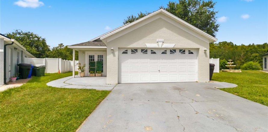 Villa ou maison à Kissimmee, Floride 3 chambres, 119.29 m2 № 2318952