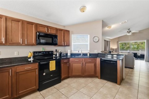 Villa ou maison à vendre à Kissimmee, Floride: 3 chambres, 119.29 m2 № 2318952 - photo 12