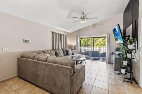 Villa ou maison à vendre à Kissimmee, Floride: 3 chambres, 119.29 m2 № 2318952 - photo 6