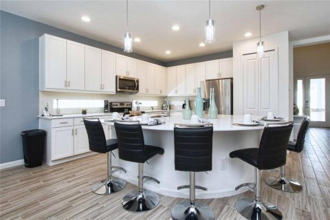 Casa en venta en Kissimmee, Florida, 6 dormitorios, 318.28 m2 № 2363344 - foto 21