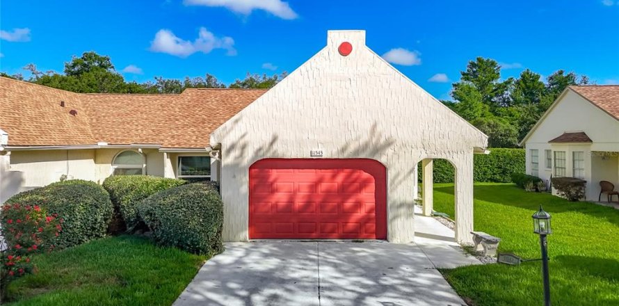 Condominio en Port Richey, Florida, 2 dormitorios № 2100087