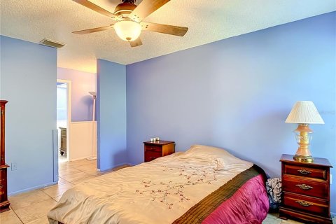 Condominio en venta en Port Richey, Florida, 2 dormitorios, 92.25 m2 № 2100087 - foto 26