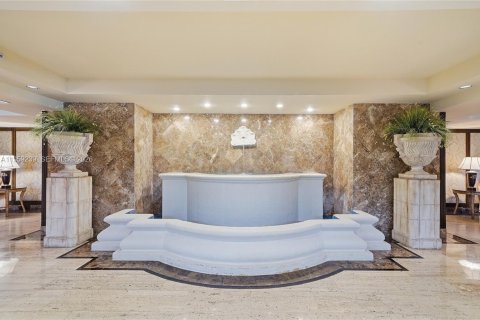 Copropriété à louer à Bal Harbour, Floride: 2 chambres, 182.09 m2 № 2018094 - photo 19