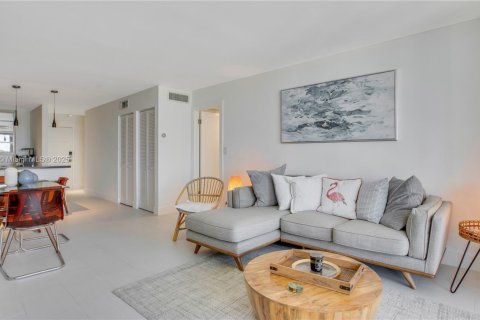 Снять в аренду кондоминиум в Майами, Флорида 2 спальни, 86.03м2, № 2018205 - фото 4