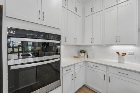 Touwnhouse à vendre à Jacksonville, Floride: 3 chambres, 158.77 m2 № 2348313 - photo 12