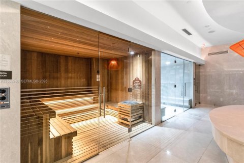 Condo in Miami, Florida, 1 bedroom  № 2066505 - photo 28