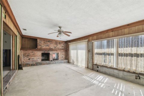 House in Tampa, Florida 3 bedrooms, 157.56 sq.m. № 1575007 - photo 5