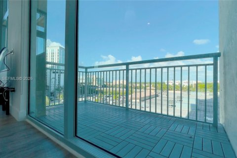 Condo in Miami, Florida, 2 bedrooms  № 2063004 - photo 8