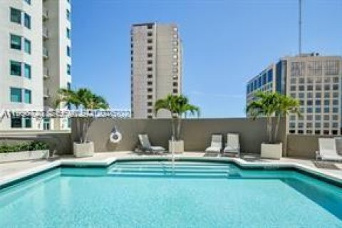 Condo in Miami, Florida, 2 bedrooms  № 2063004 - photo 23