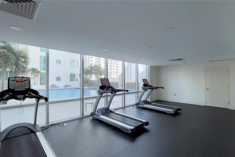 Condo in Miami, Florida, 2 bedrooms  № 2063004 - photo 20