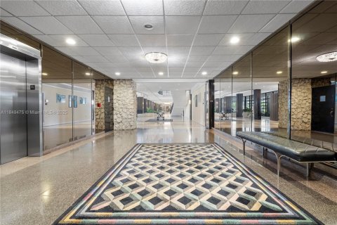 Купить кондоминиум в Майами-Бич, Флорида 2 спальни, 97.36м2, № 2005273 - фото 22