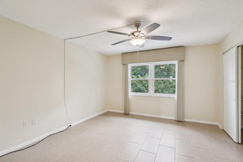 Copropriété à vendre à New Port Richey, Floride: 1 chambre, 62.43 m2 № 1910326 - photo 20