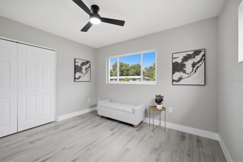 House in Sarasota, Florida 3 bedrooms, 130.06 sq.m. № 2284187 - photo 27