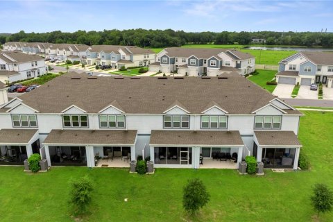 Townhouse in Orlando, Florida 2 bedrooms, 158.49 sq.m. № 2384055 - photo 19