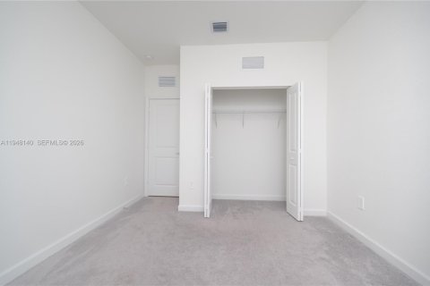 Townhouse in Homestead, Florida 3 bedrooms, 157.47 sq.m. № 2004575 - photo 23