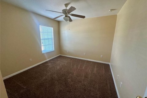 Townhouse in Orlando, Florida 3 bedrooms, 159.88 sq.m. № 2215306 - photo 23