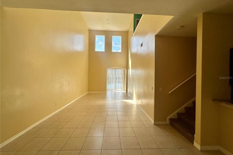 Townhouse in Orlando, Florida 3 bedrooms, 159.88 sq.m. № 2215306 - photo 12