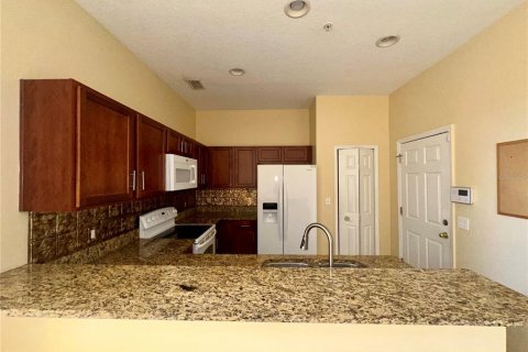 Townhouse in Orlando, Florida 3 bedrooms, 159.88 sq.m. № 2215306 - photo 9
