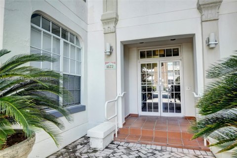 Copropriété à vendre à Miami Beach, Floride: 2 chambres, 63.36 m2 № 1974917 - photo 20