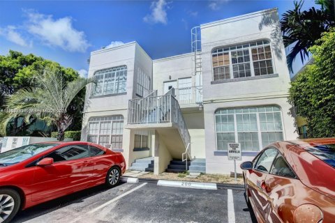 Copropriété à vendre à Miami Beach, Floride: 2 chambres, 63.36 m2 № 1974917 - photo 15