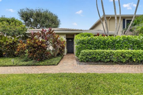 Condo in Boynton Beach, Florida, 2 bedrooms  № 2402397 - photo 2